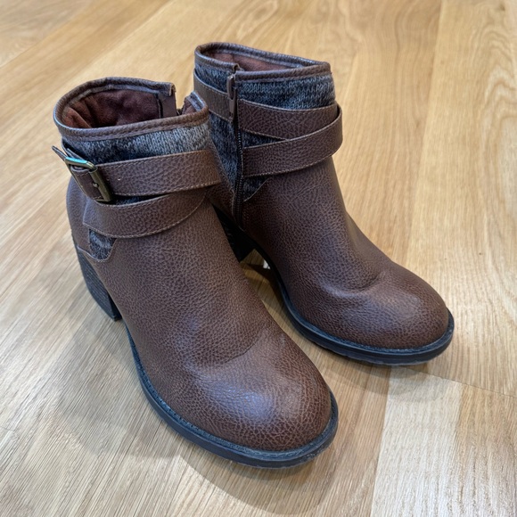 Mia Size 7 Brown Boots Heel Comfy And Cute - Picture 2 of 7